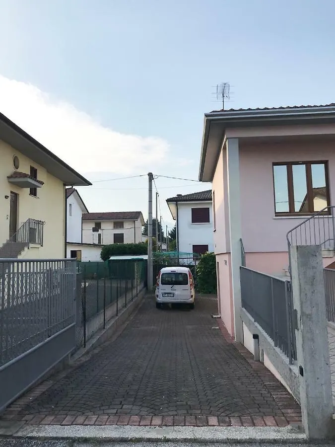 Apartment Casetta Rosada Malo  Italy